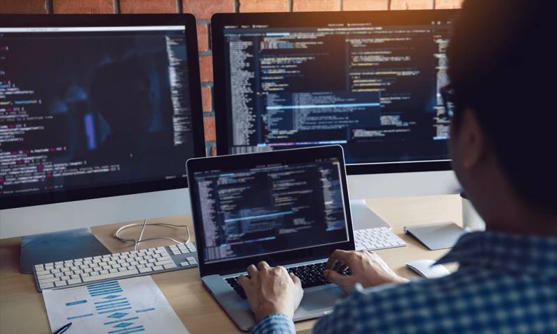 数据科学选型：R与Python如何赋能柏乡县网站建设？